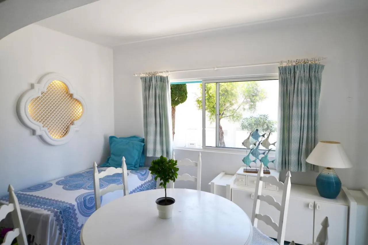 Prainha Lounge Apartment Alvor 0*,  Portugal